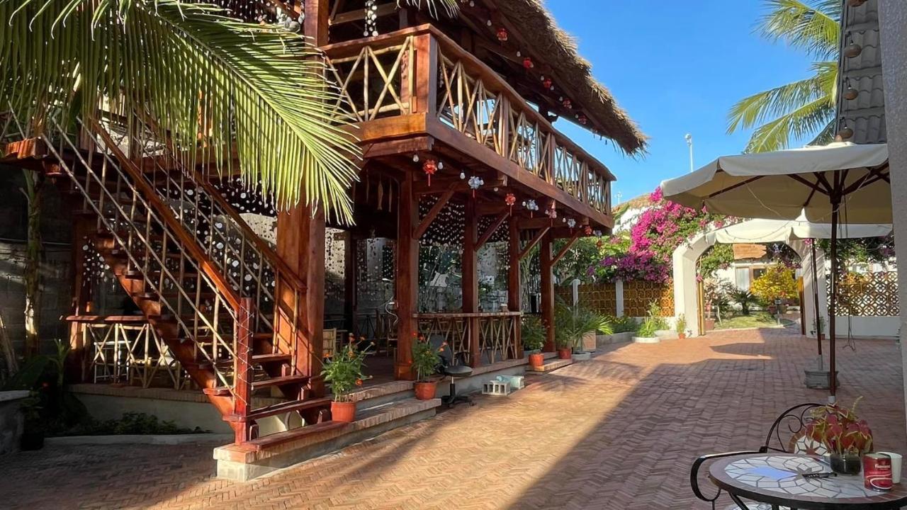 Golden Lotus Spa & Homestay Ap Thien Phuoc Exteriör bild