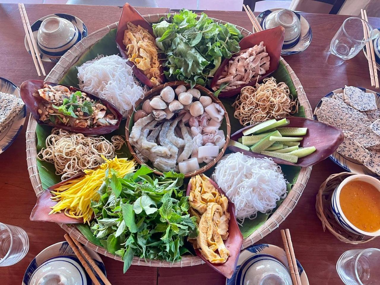 Golden Lotus Spa & Homestay Ap Thien Phuoc Exteriör bild
